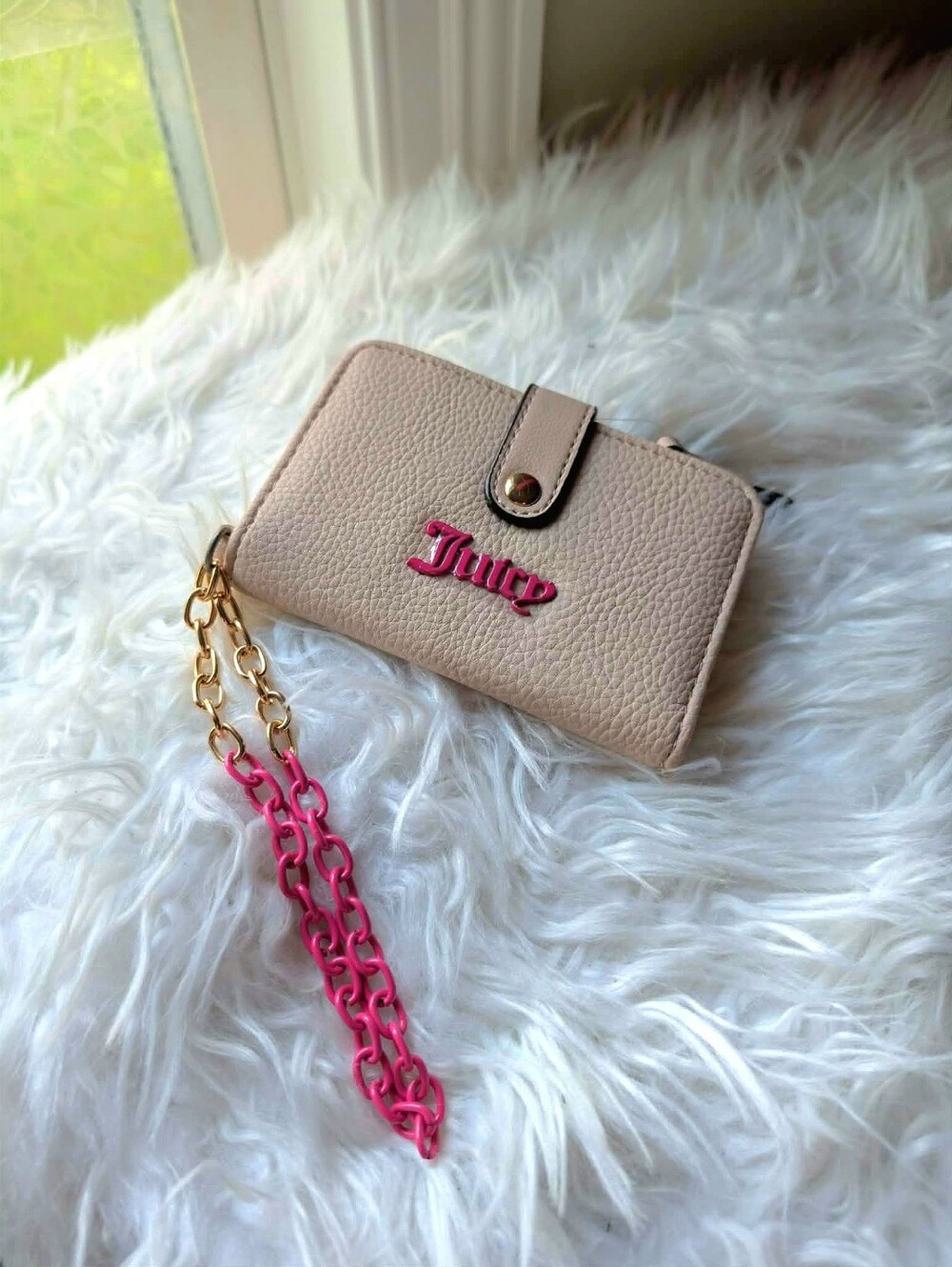 Nwot Juicy Couture Beige Pebbled Wallet Wristlet Pink Ombre Chain Nude Tan Y2k